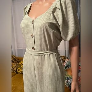 Pastel green poke dot jumpsuit w. Pockets